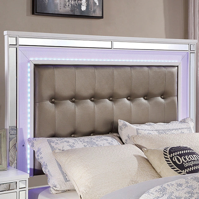 BRACHIUM Bed, White