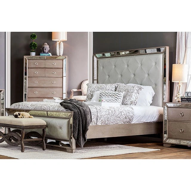 Loraine Bed