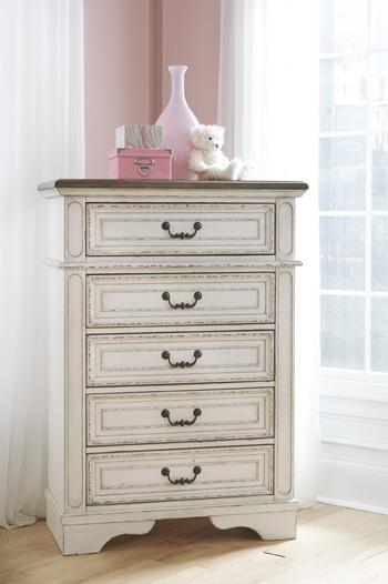 Realyn Chest of Drawers